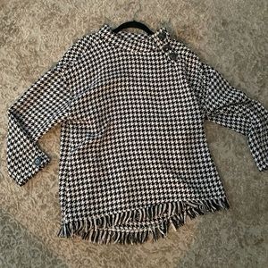 LuluB Black and White Checkered Sweater